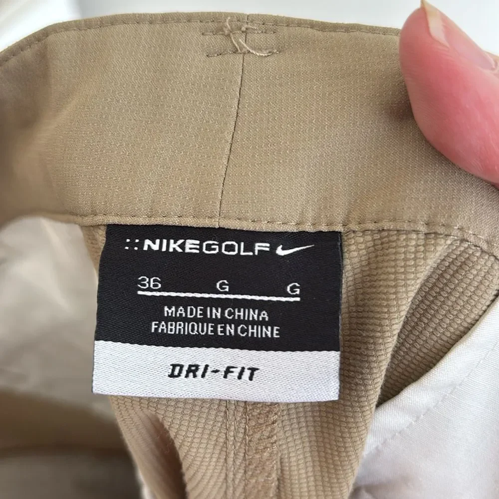 Nike Men’s golf shorts dry-fit cargo tan beige performance quick dry size 36 EUC